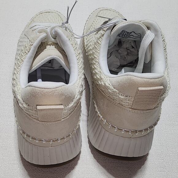 Universal thread Persephone sneaker size 12 women's light beige - Picture 6 of 9